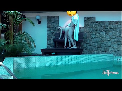 ❤️ Boss xizmatchini hovuzga taklif qiladi, lekin issiqqa qarshi tura olmadi Sifatli porno uz.bestsexporno.ru ﹏